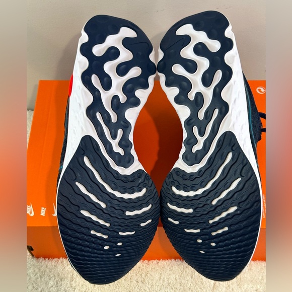 Nike React Infinity Run FK 3 - Picture 7 of 13